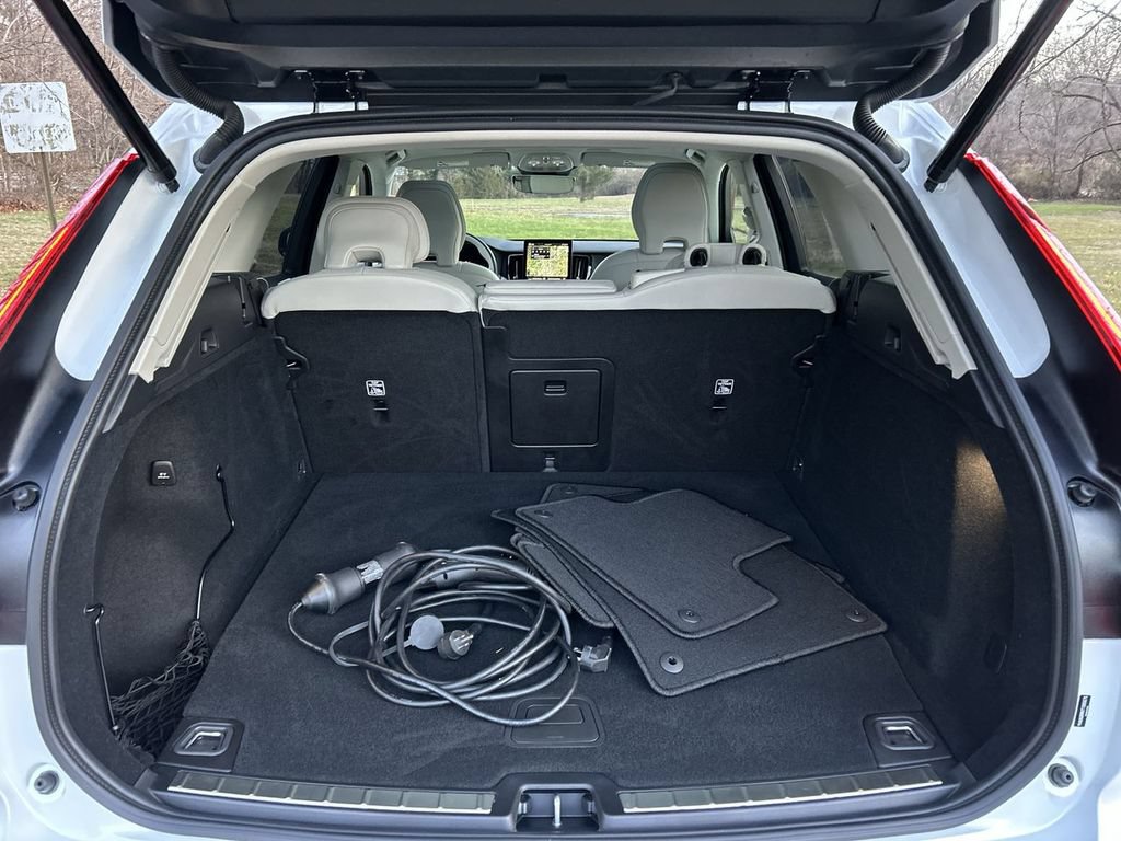 New 2026 Volvo XC60 T8 Ultra w/ Climate Package AWD/4WD image 27