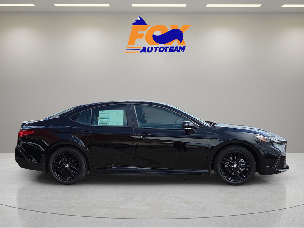 New 2026 Toyota Camry SE w/ Convenience Package FWD image 5