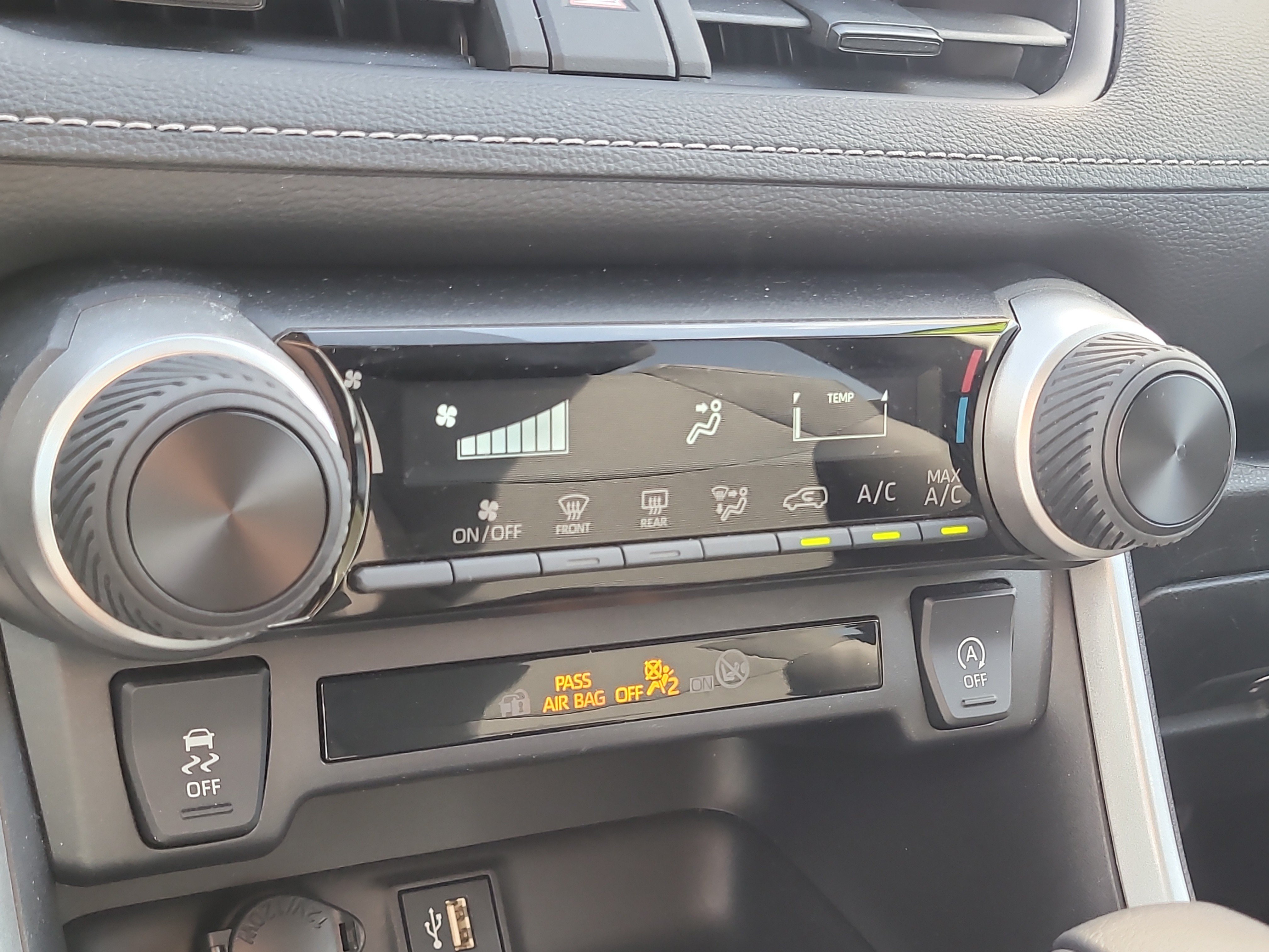Certified 2024 Toyota RAV4 LE FWD image 23