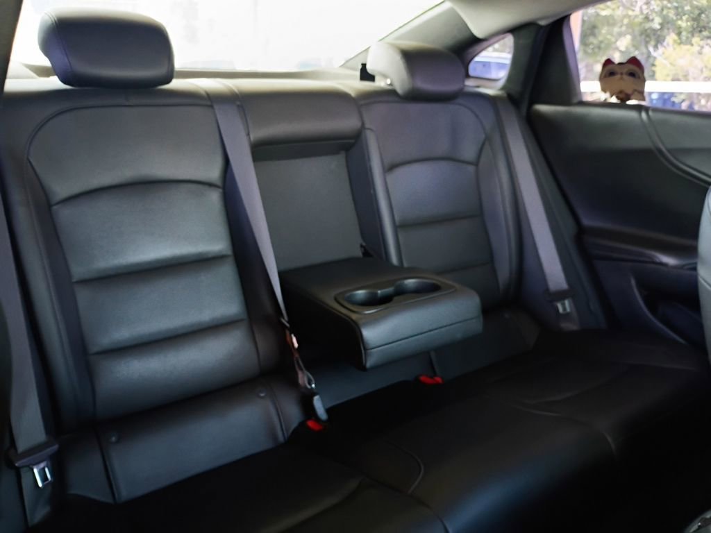 Used 2019 Chevrolet Malibu Premier w/ Sun and Wheel Package image 23