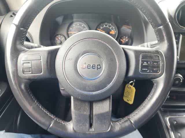 Used 2016 Jeep Patriot High Altitude FWD image 32
