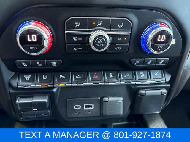 Used 2022 GMC Sierra 3500 Denali w/ Denali Ultimate Package AWD/4WD image 29