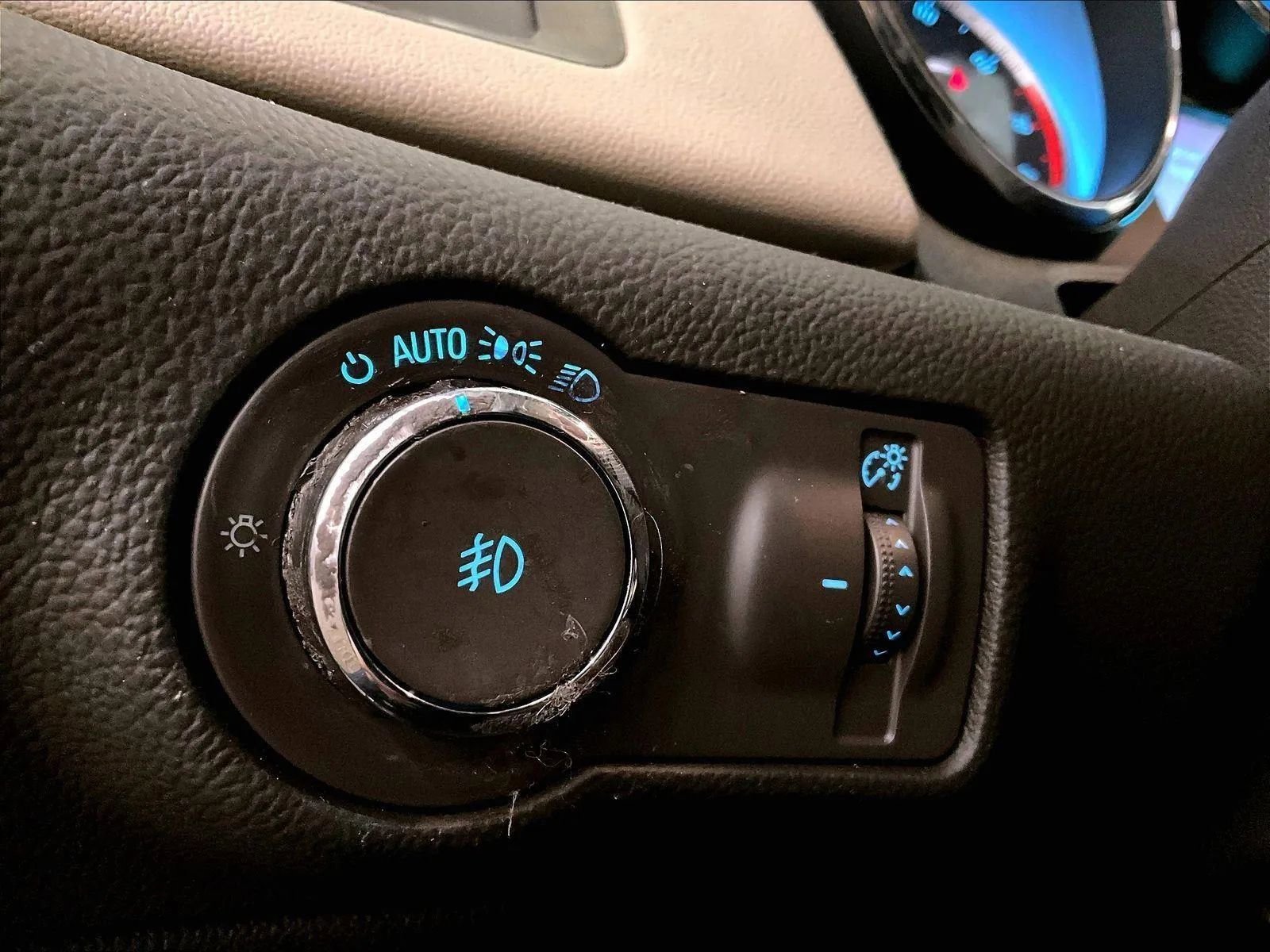 Used 2016 Buick Verano Sport Touring w/ Driver Confidence Package image 30