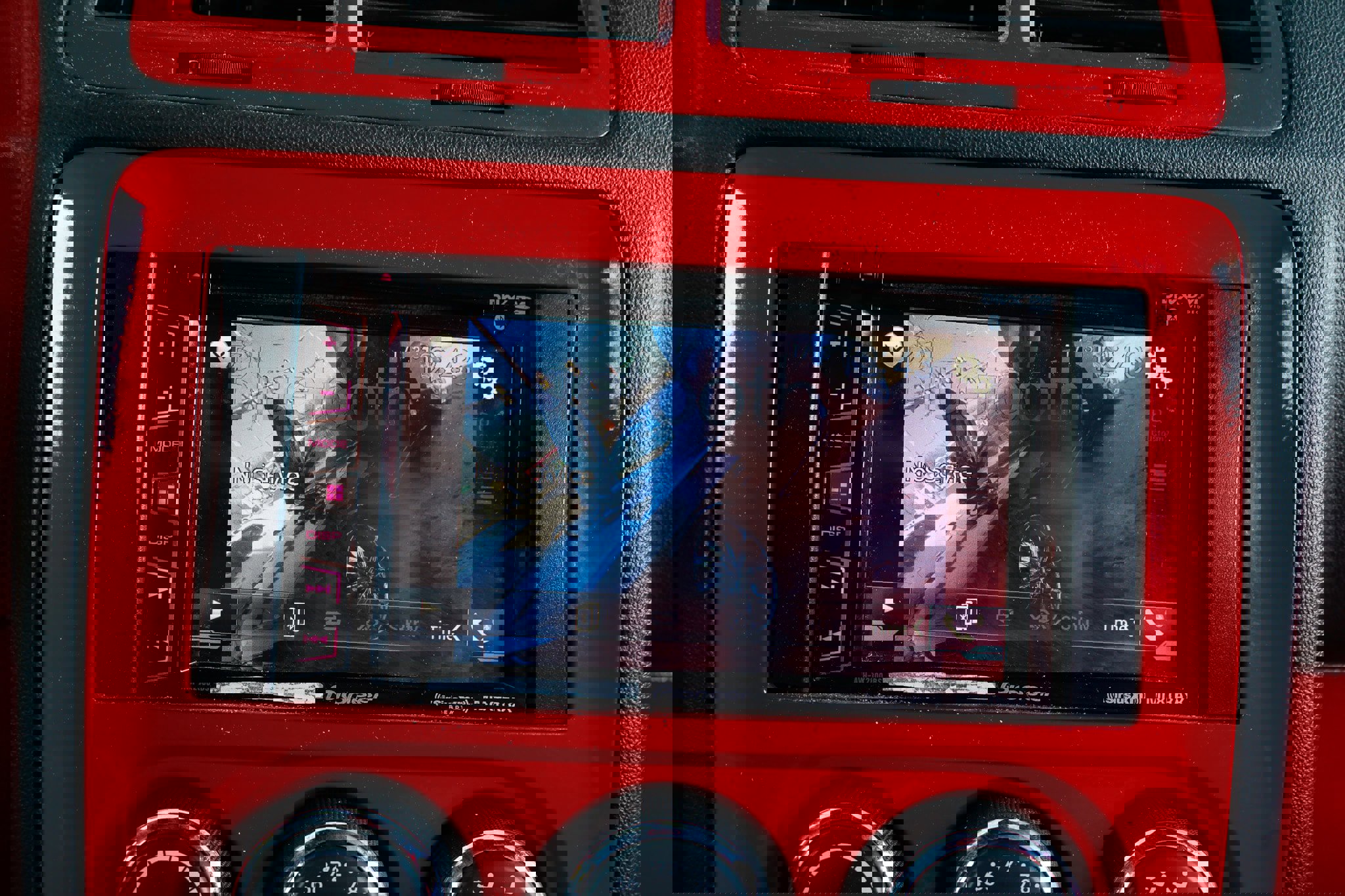 Used 2014 Dodge Challenger R/T image 32