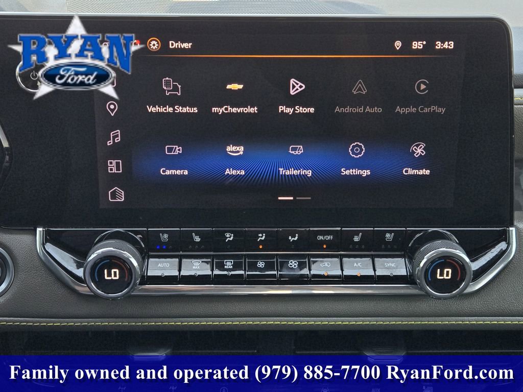 Used 2025 Chevrolet Colorado ZR2 w/ Technology Package AWD/4WD image 12