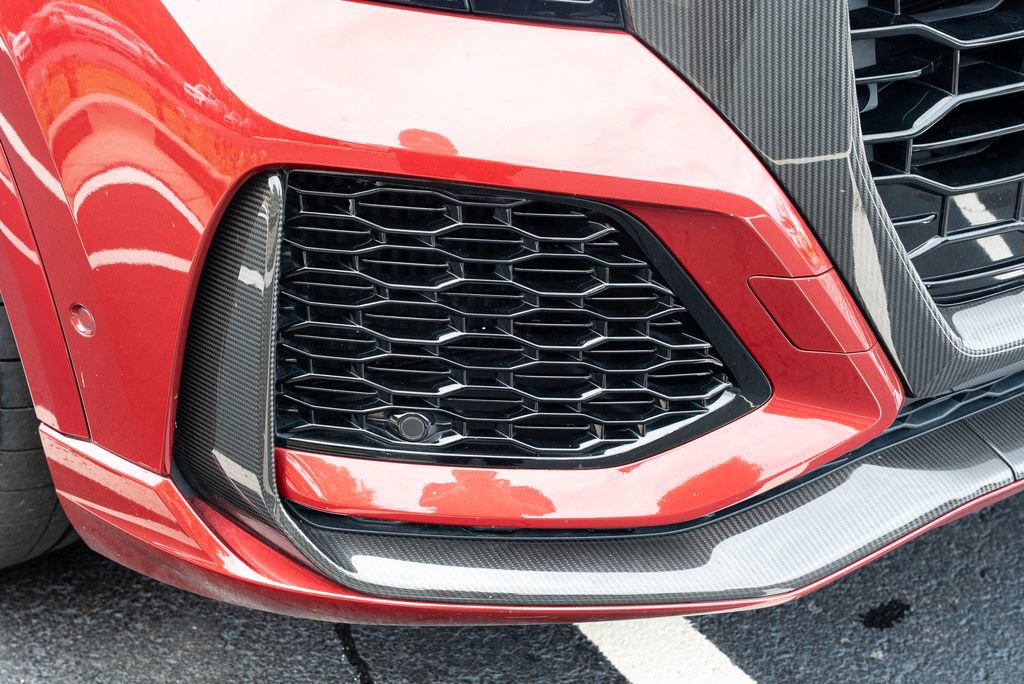 Used 2022 Audi RS Q8 w/ Carbon Optic Package AWD/4WD image 11