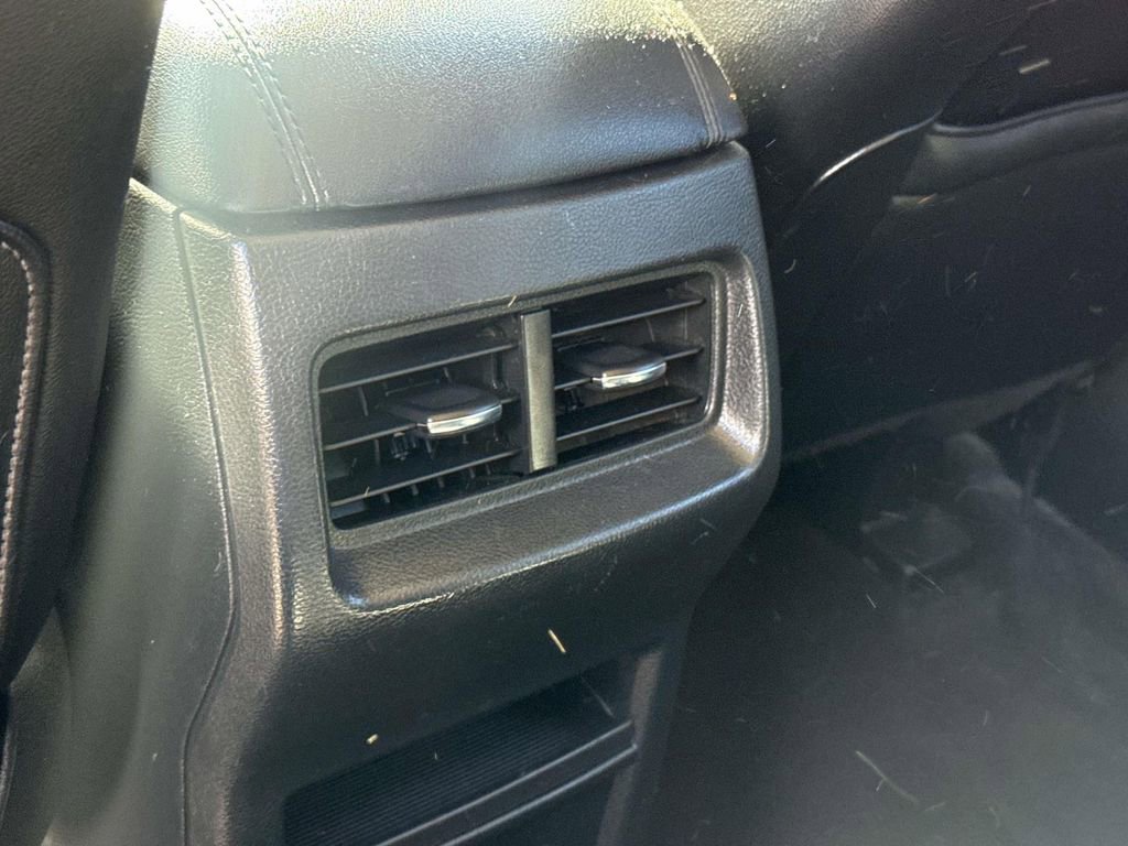 Used 2022 Ford Edge SEL AWD/4WD image 11