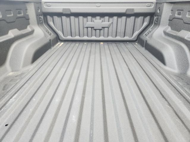 Used 2026 Chevrolet Colorado ZR2 w/ Technology Package AWD/4WD image 32