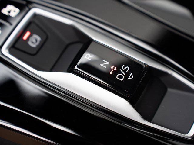 New 2025 Audi Q5 Premium Plus image 12