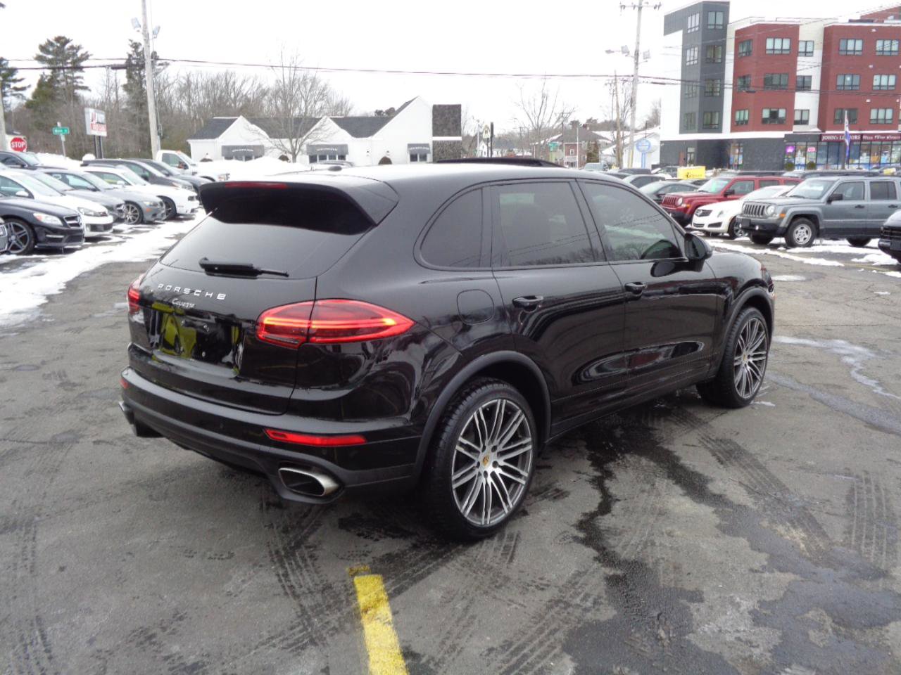 Used 2016 Porsche Cayenne AWD 4dr Platinum Edition image 12