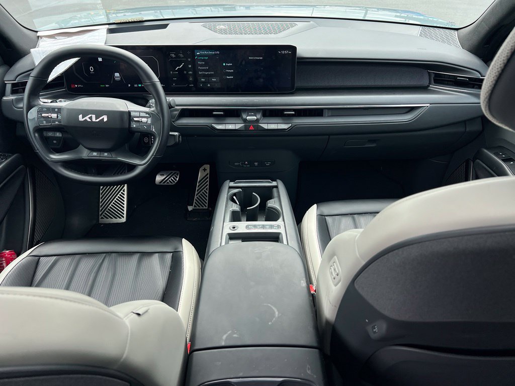 Certified 2024 Kia EV9 GT-Line AWD/4WD image 13