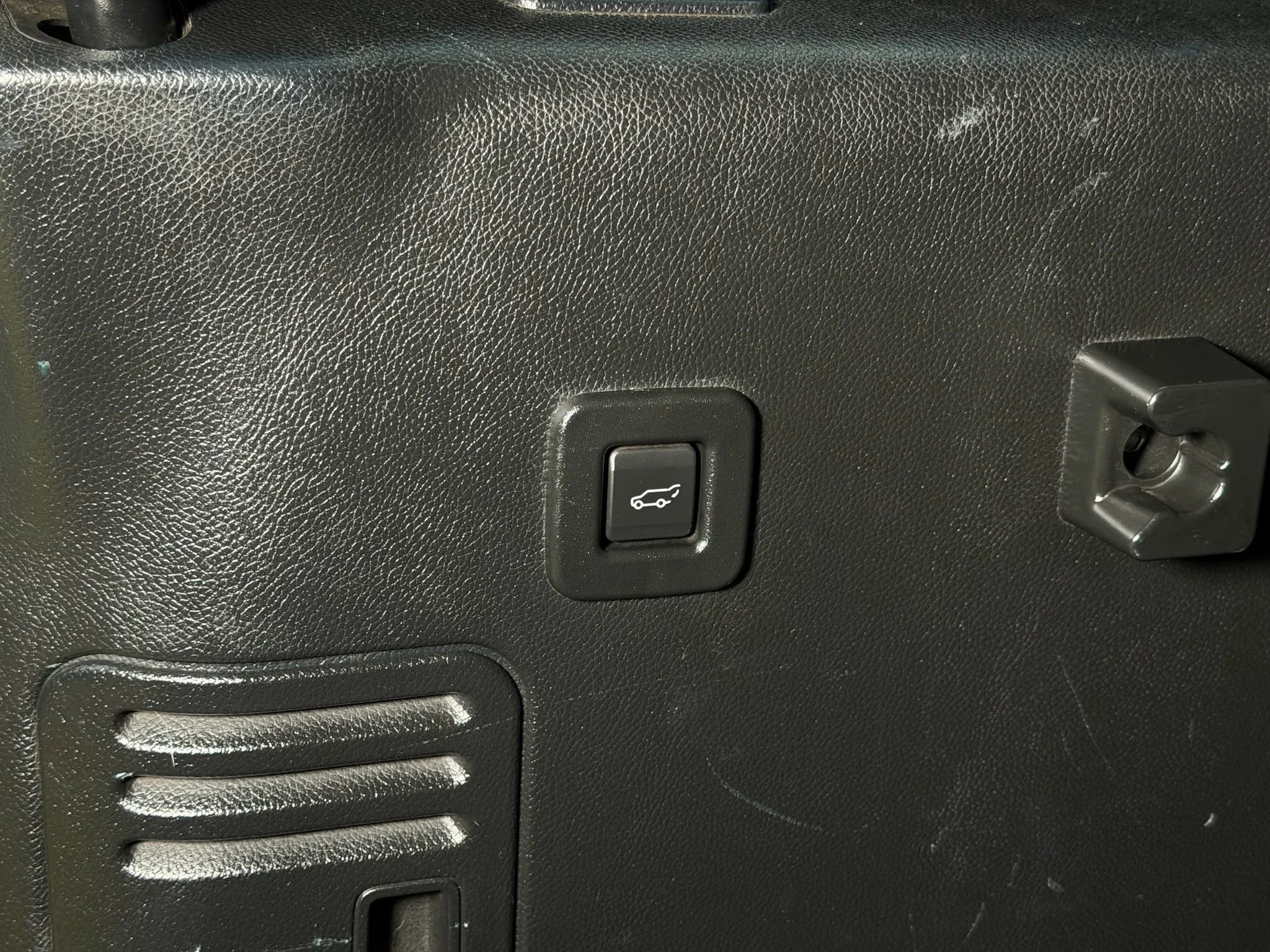 Used 2016 Ford Expedition EL King Ranch image 17