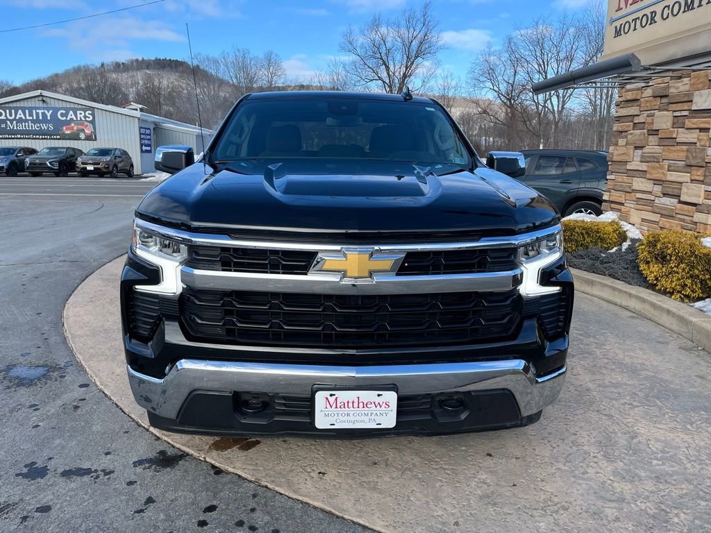 Used 2025 Chevrolet Silverado 1500 LT image 2