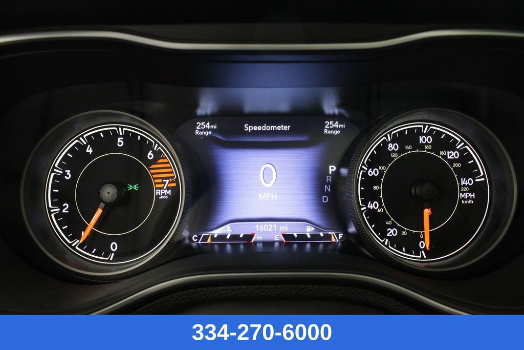 Used 2023 Jeep Cherokee Altitude Lux w/ Lux Elite Package image 10