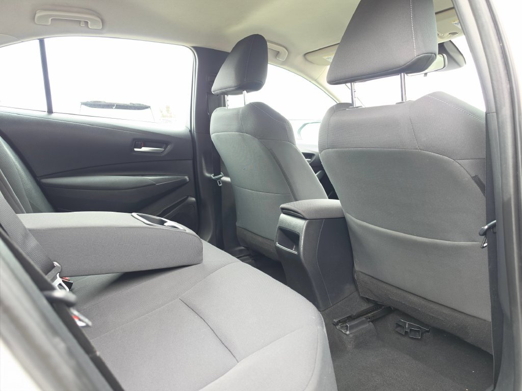 Used 2020 Toyota Corolla LE FWD image 16