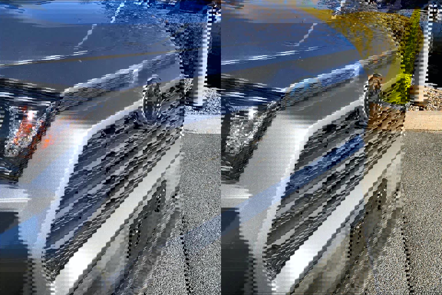 Used 2020 Toyota RAV4 XLE image 29