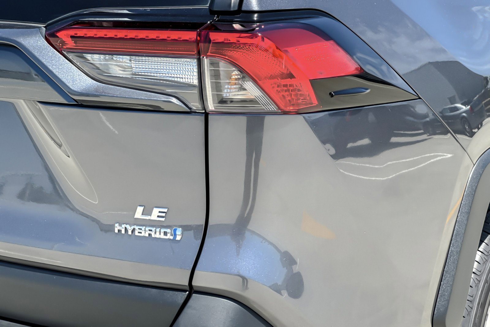Certified 2021 Toyota RAV4 LE AWD/4WD image 25