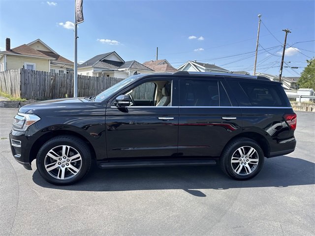 Used 2024 Ford Expedition Limited image 8