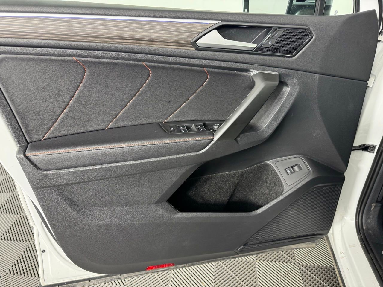Used 2024 Volkswagen Tiguan Wolfsburg Edition image 10