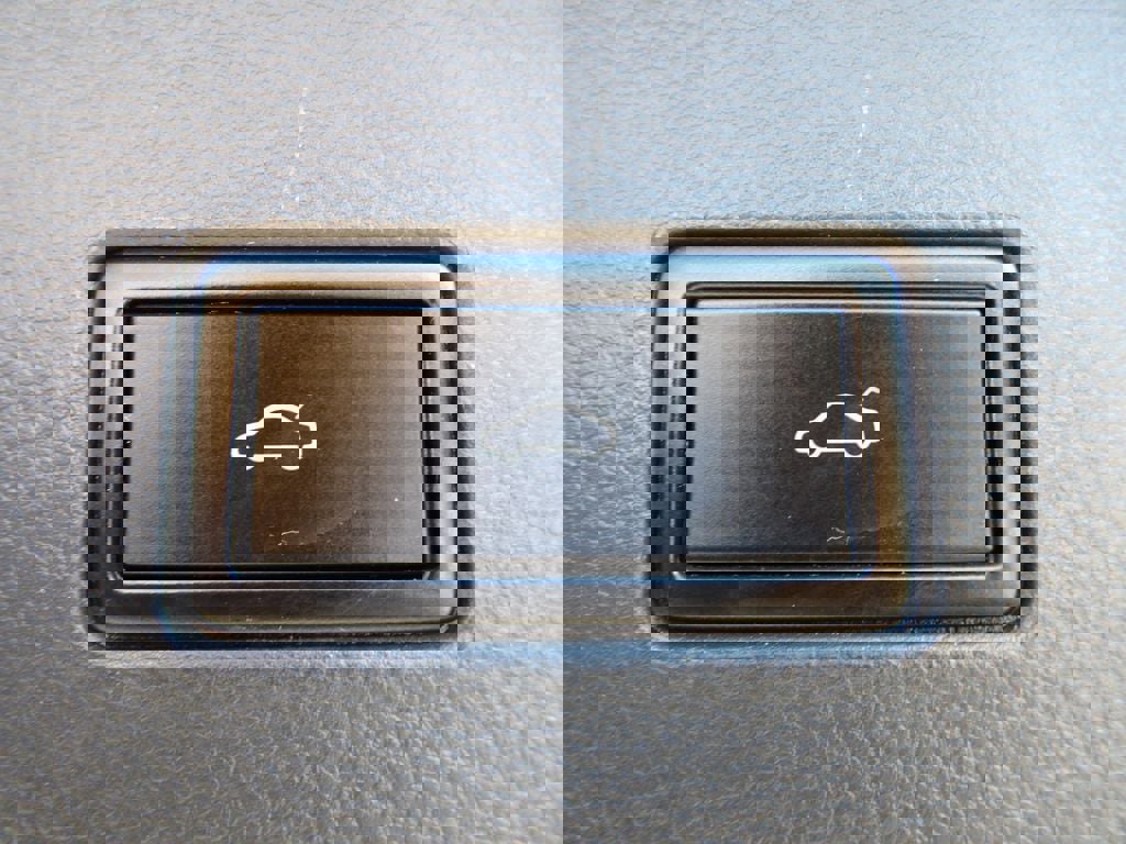 Used 2019 Volkswagen Atlas SE image 28