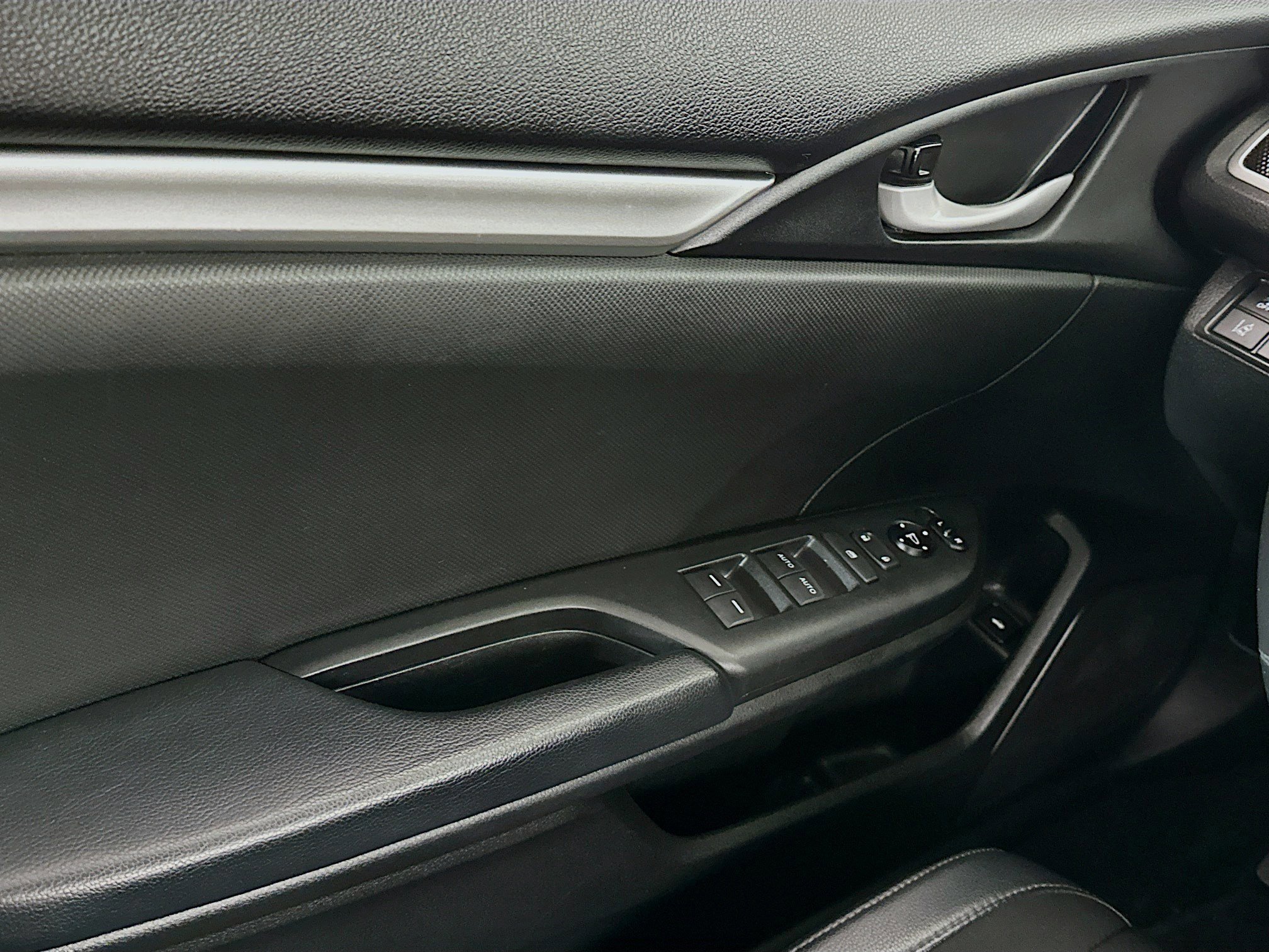 Used 2021 Honda Civic Sport image 14