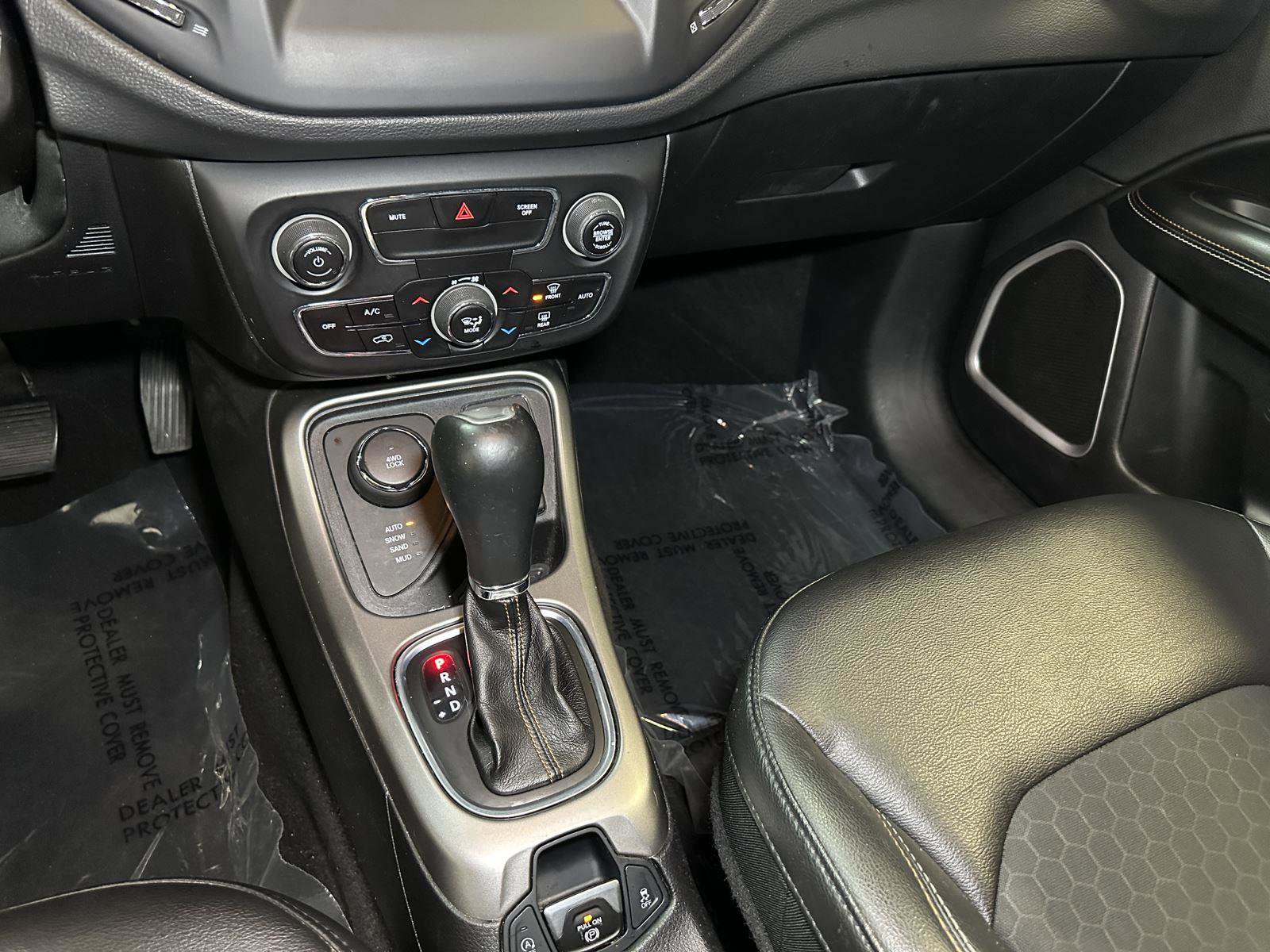 Used 2019 Jeep Compass Latitude w/ Popular Equipment Group AWD/4WD image 29