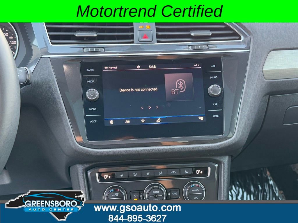 Used 2021 Volkswagen Tiguan SE w/ Panoramic Sunroof Package image 24