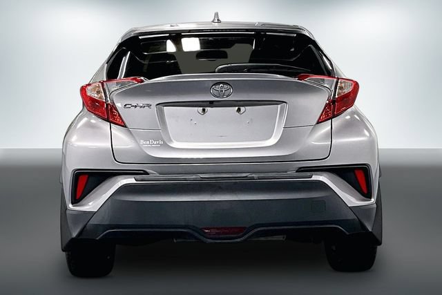 Used 2018 Toyota C-HR XLE FWD image 6