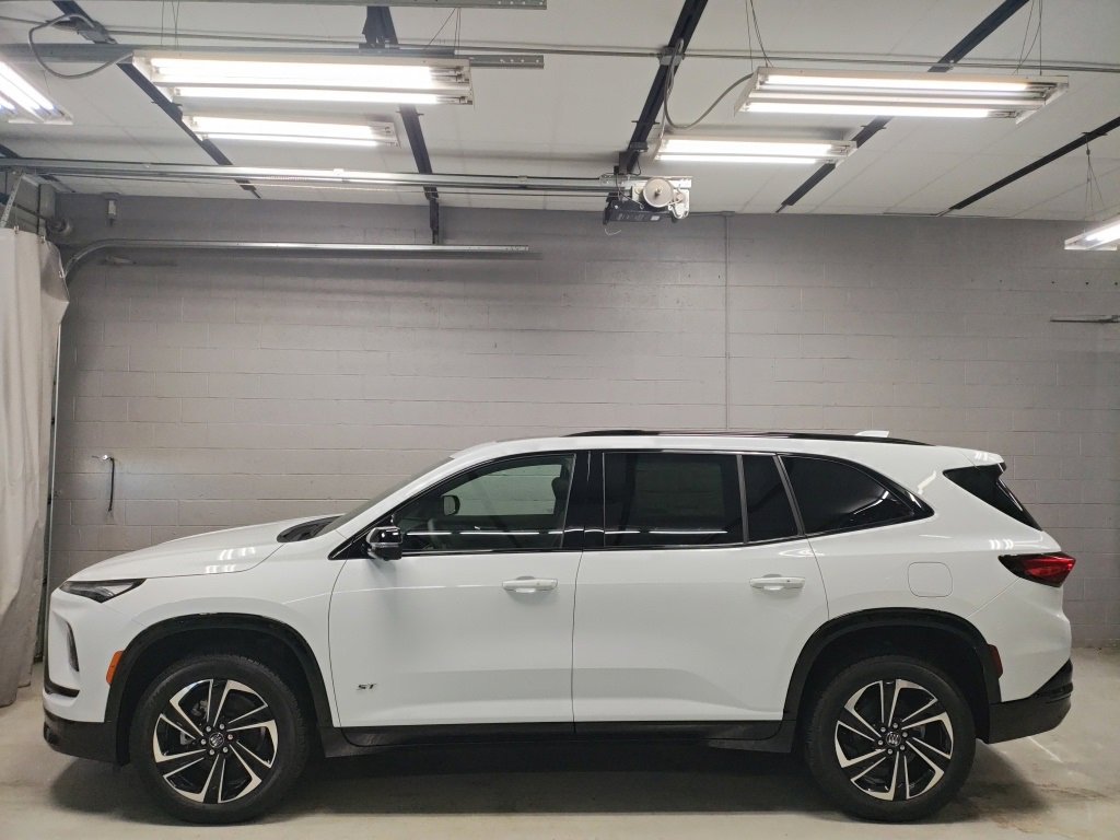 New 2026 Buick Enclave Sport Touring w/ Power Package image 17