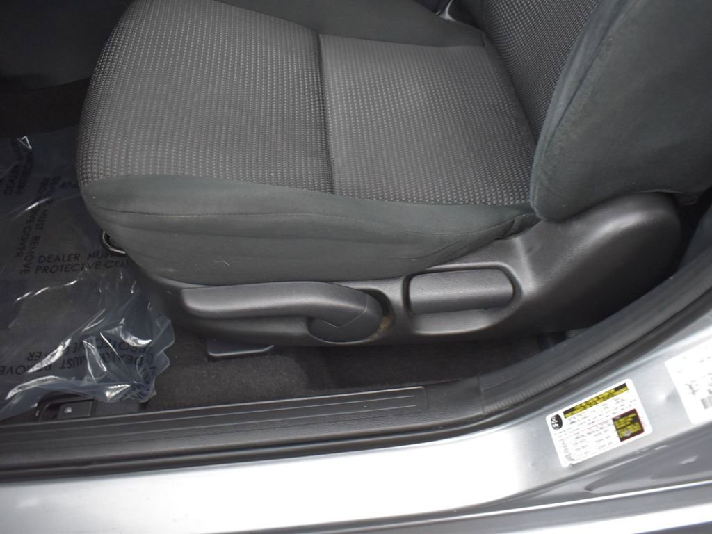 Used 2013 MAZDA MAZDA3 i Sport image 11