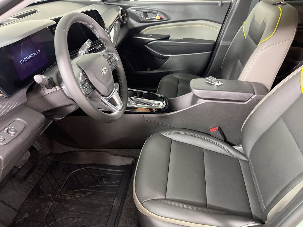 New 2026 Chevrolet Trax ACTIV w/ Sunroof Package FWD image 14