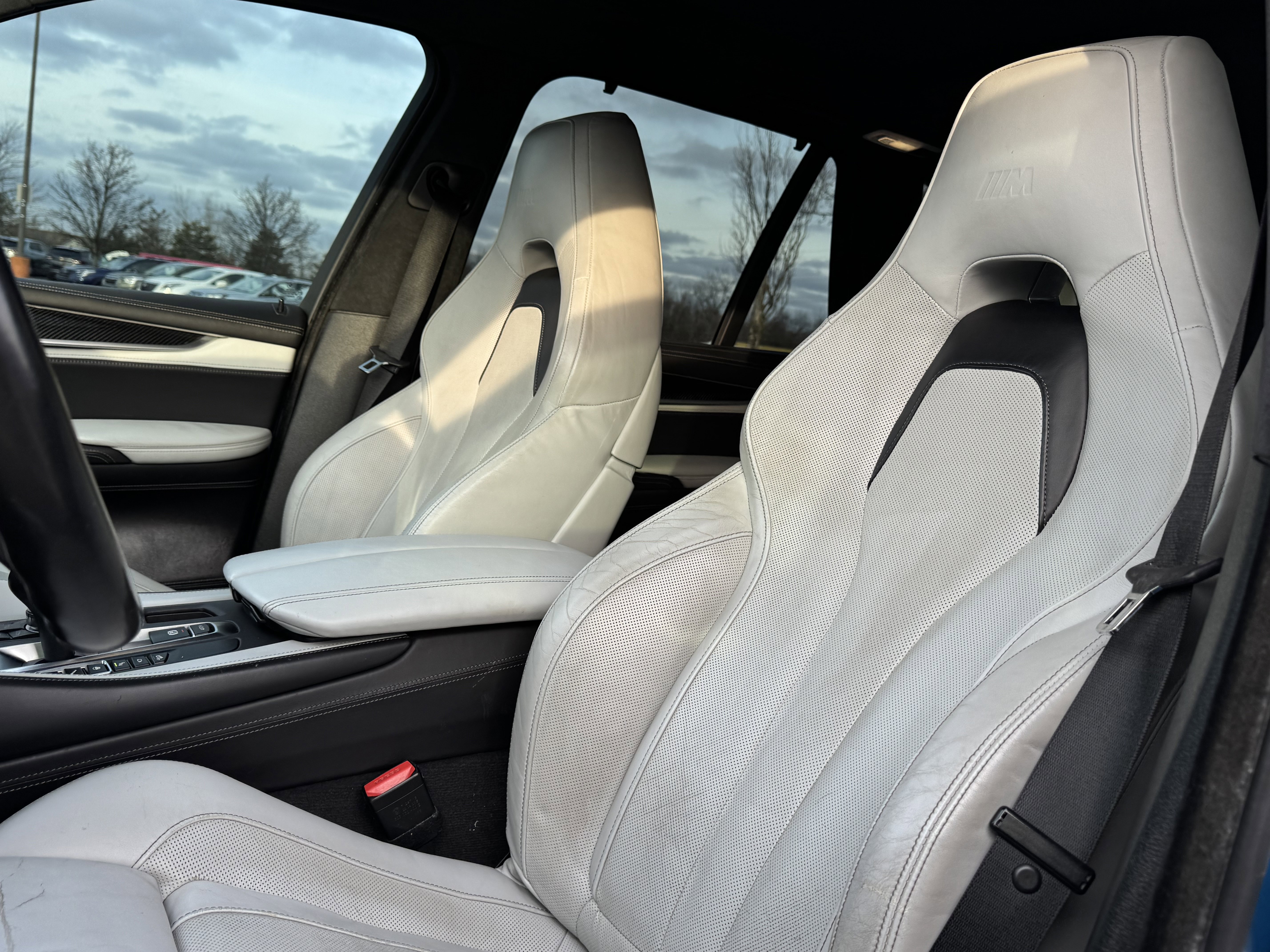 Used 2016 BMW X5 M image 7