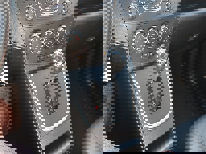 Used 2014 MAZDA MAZDA5 Grand Touring image 17