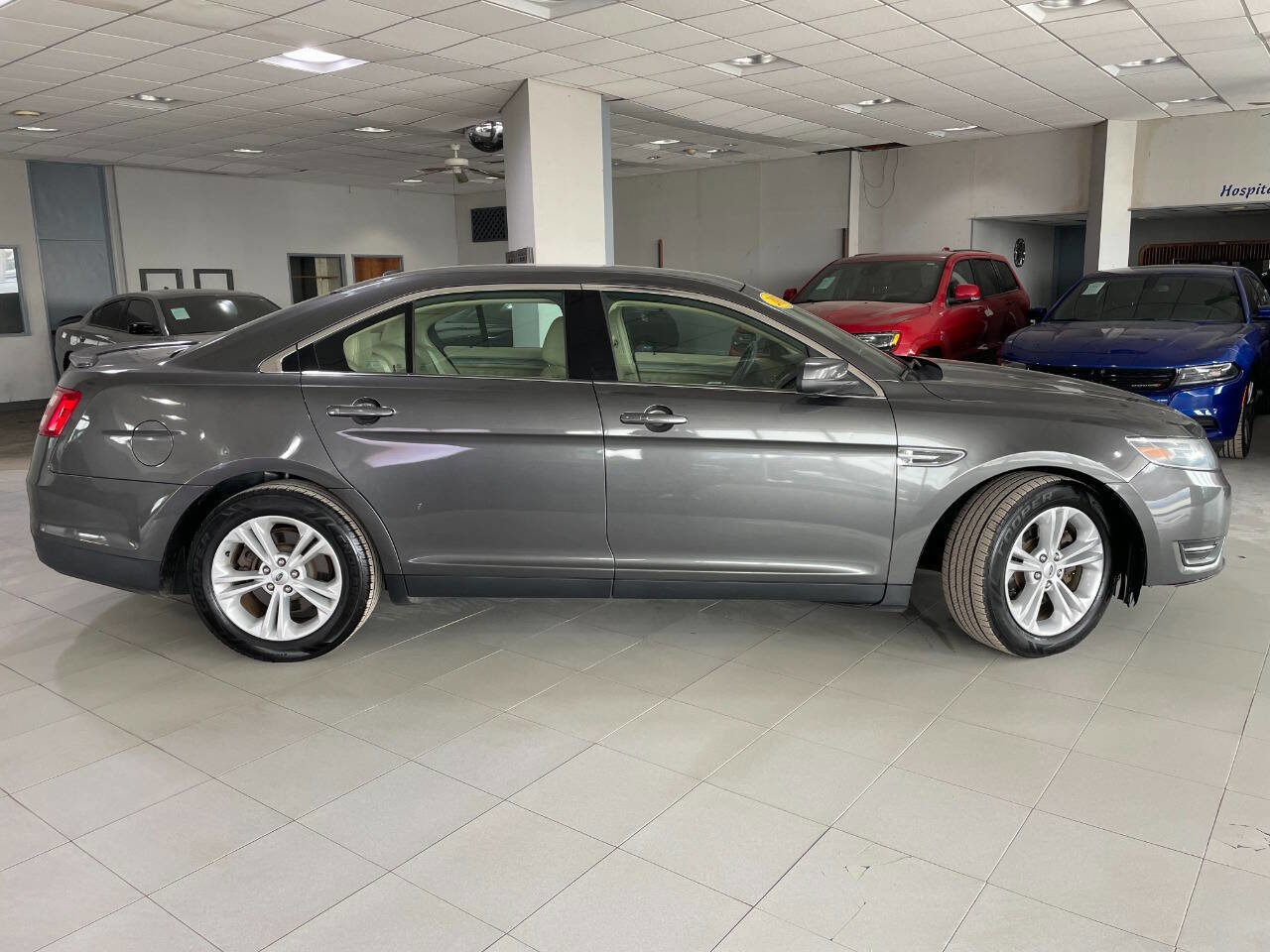 Used 2015 Ford Taurus SEL w/ Equipment Group 201A image 8
