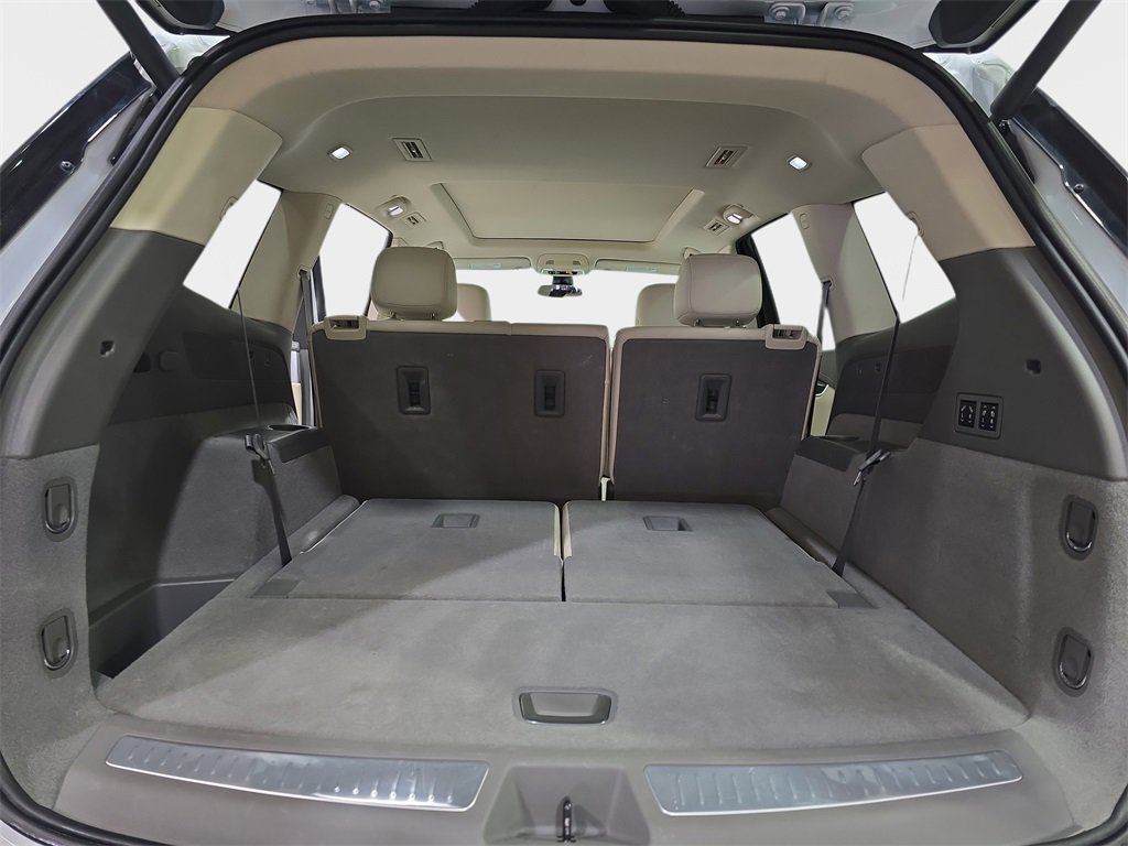 Used 2024 Cadillac XT6 Premium Luxury image 14