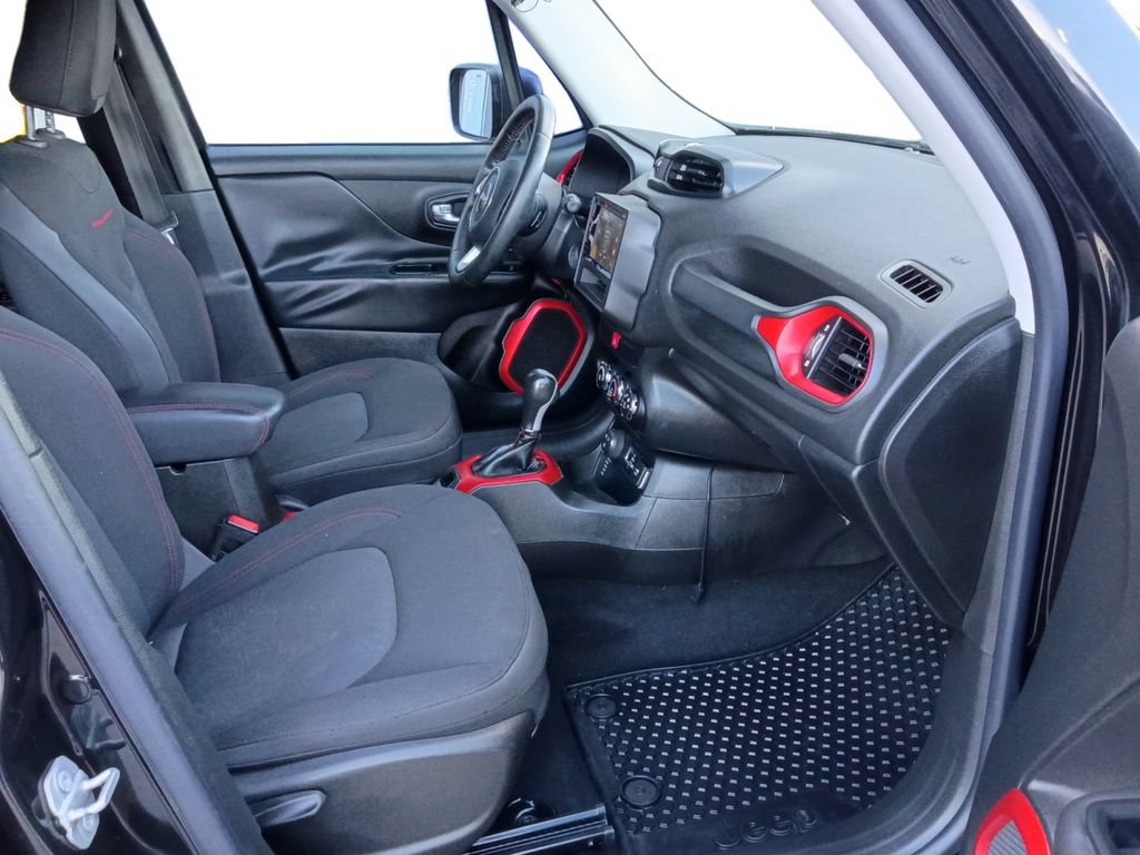 Used 2016 Jeep Renegade Trailhawk AWD/4WD image 24