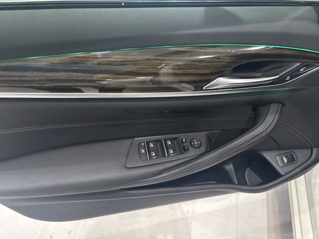 Used 2021 BMW 530i w/ Convenience Package image 13