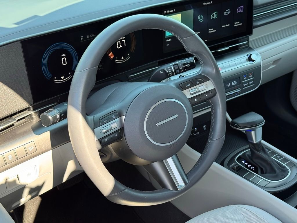 Used 2025 Hyundai Kona SEL image 15