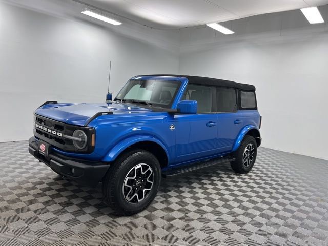Used 2024 Ford Bronco Outer Banks image 3
