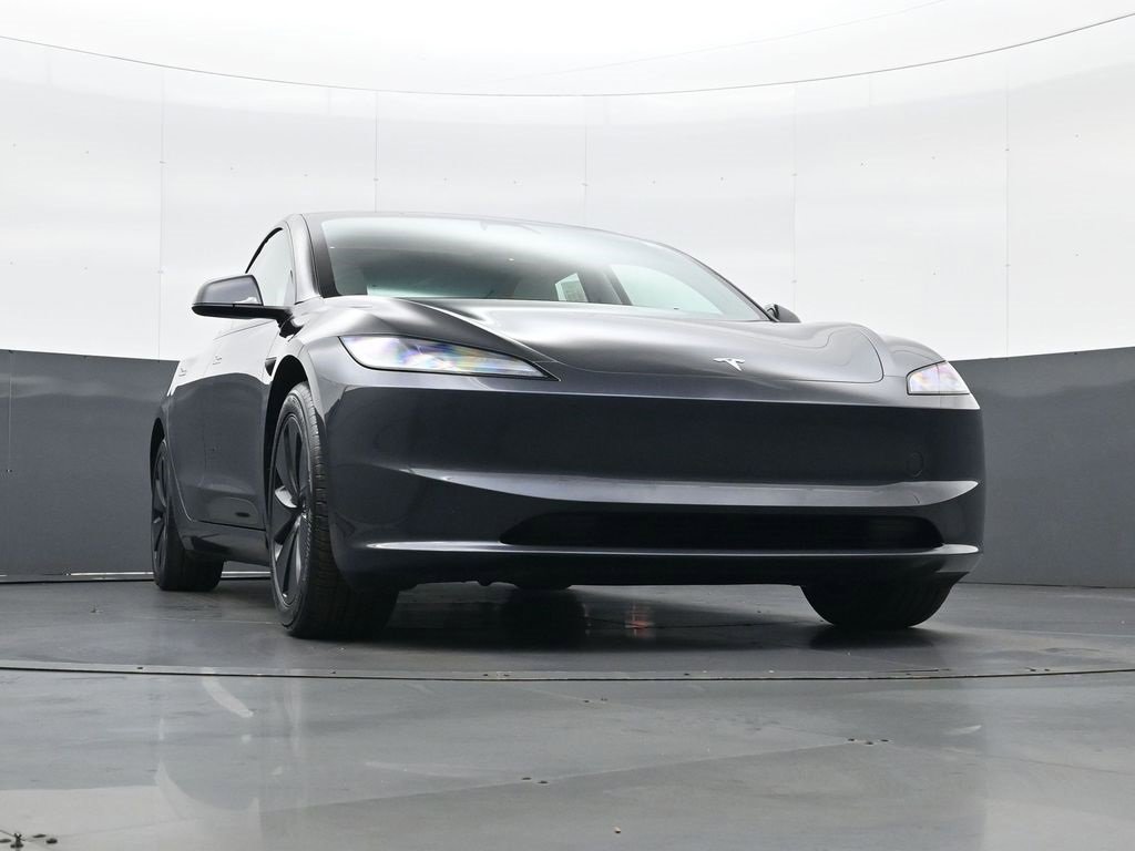 Used 2025 Tesla Model 3 Long Range image 25