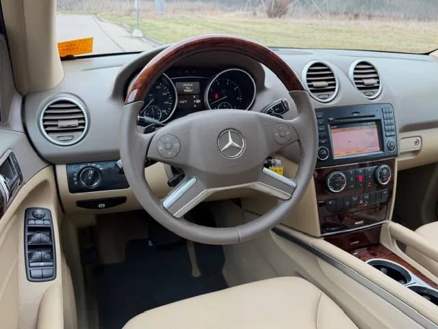 Used 2010 Mercedes-Benz ML 350 4MATIC image 28