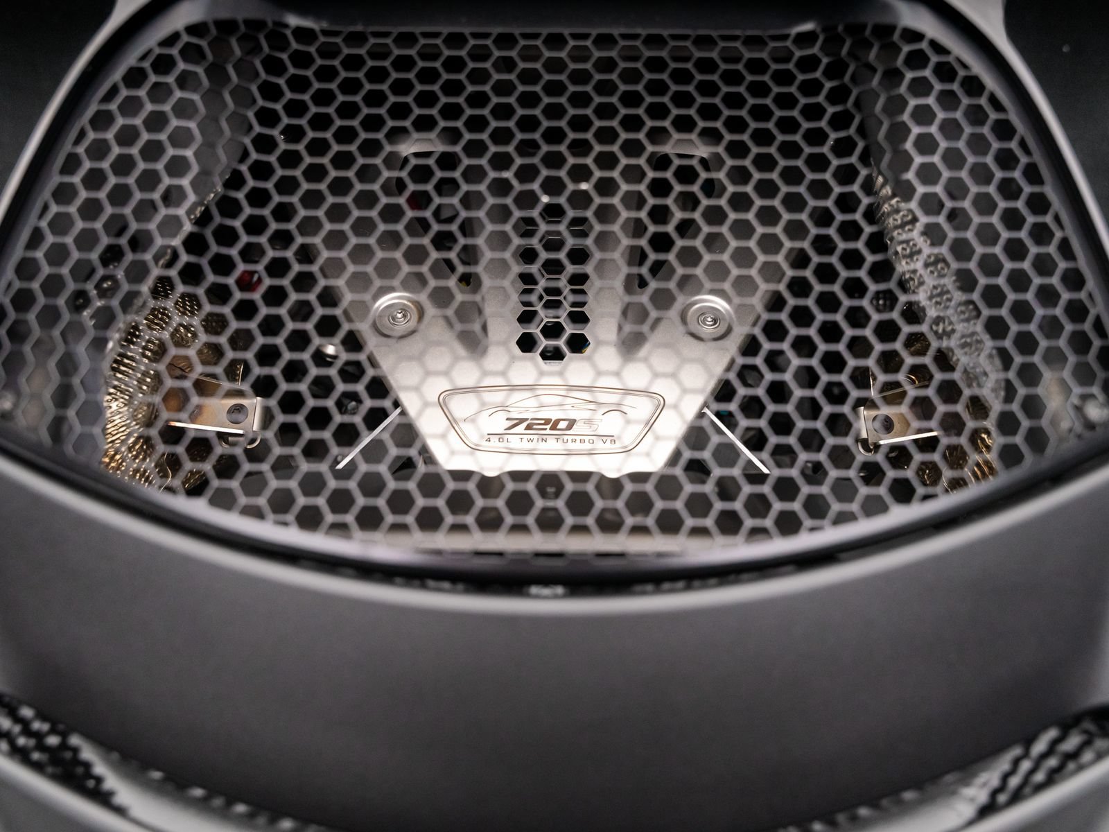 Used 2019 McLaren 720S Performance RWD image 38