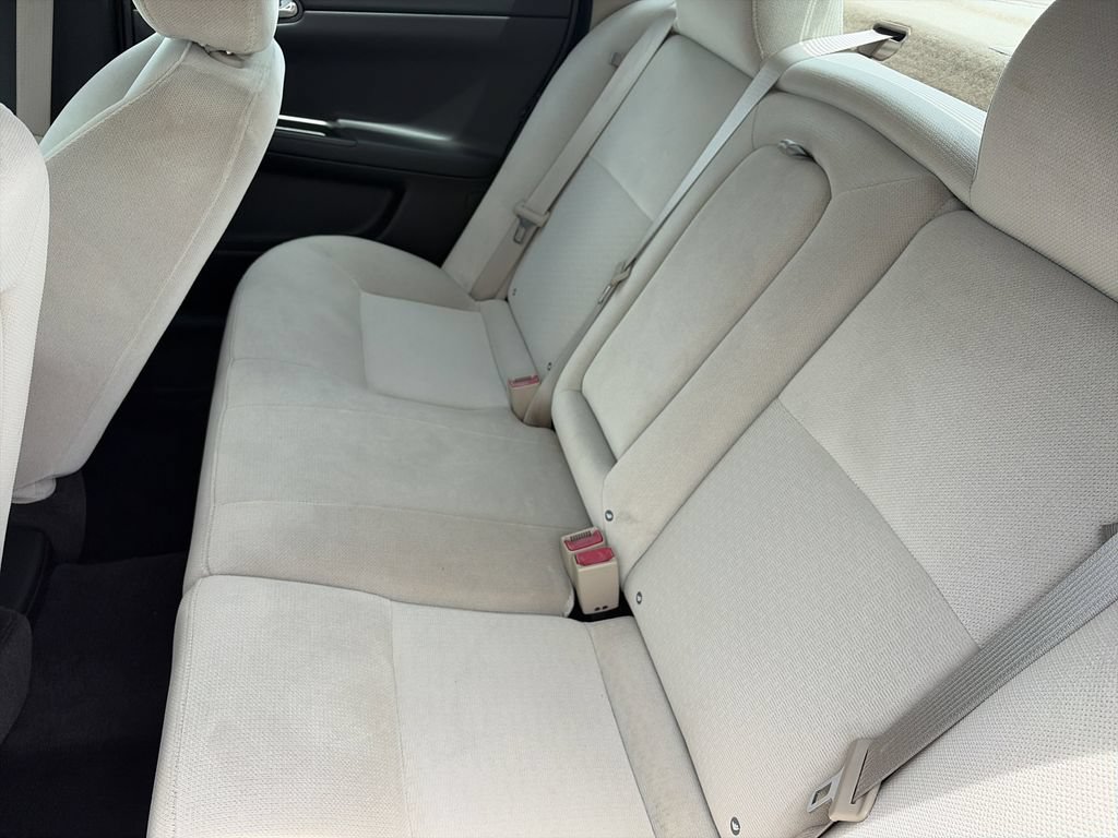 Used 2013 Chevrolet Impala LT w/ LT Sunroof Package FWD image 27