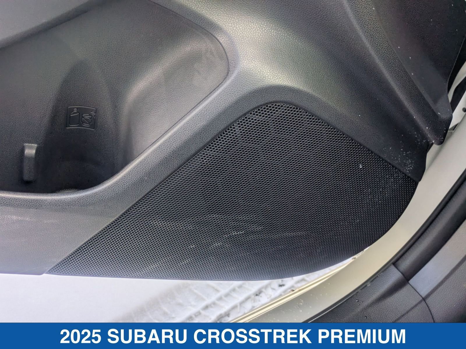 Certified 2025 Subaru Crosstrek 2.0i Premium image 14