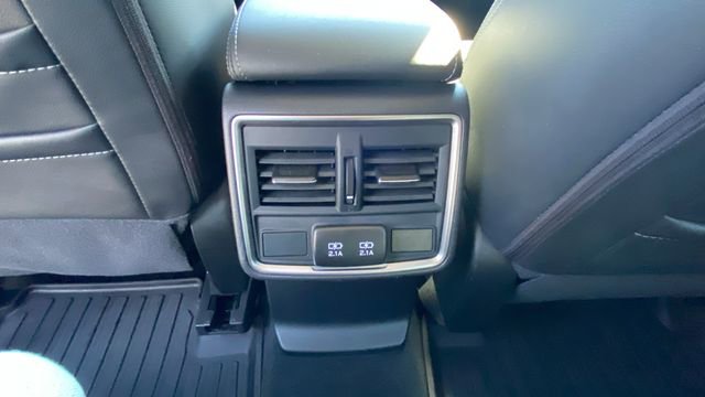 Used 2023 Subaru Forester Limited image 16
