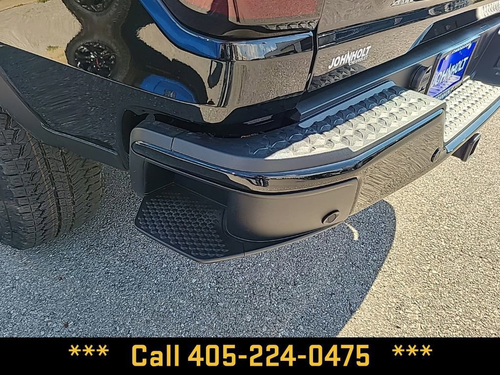 New 2026 GMC Canyon Denali image 17