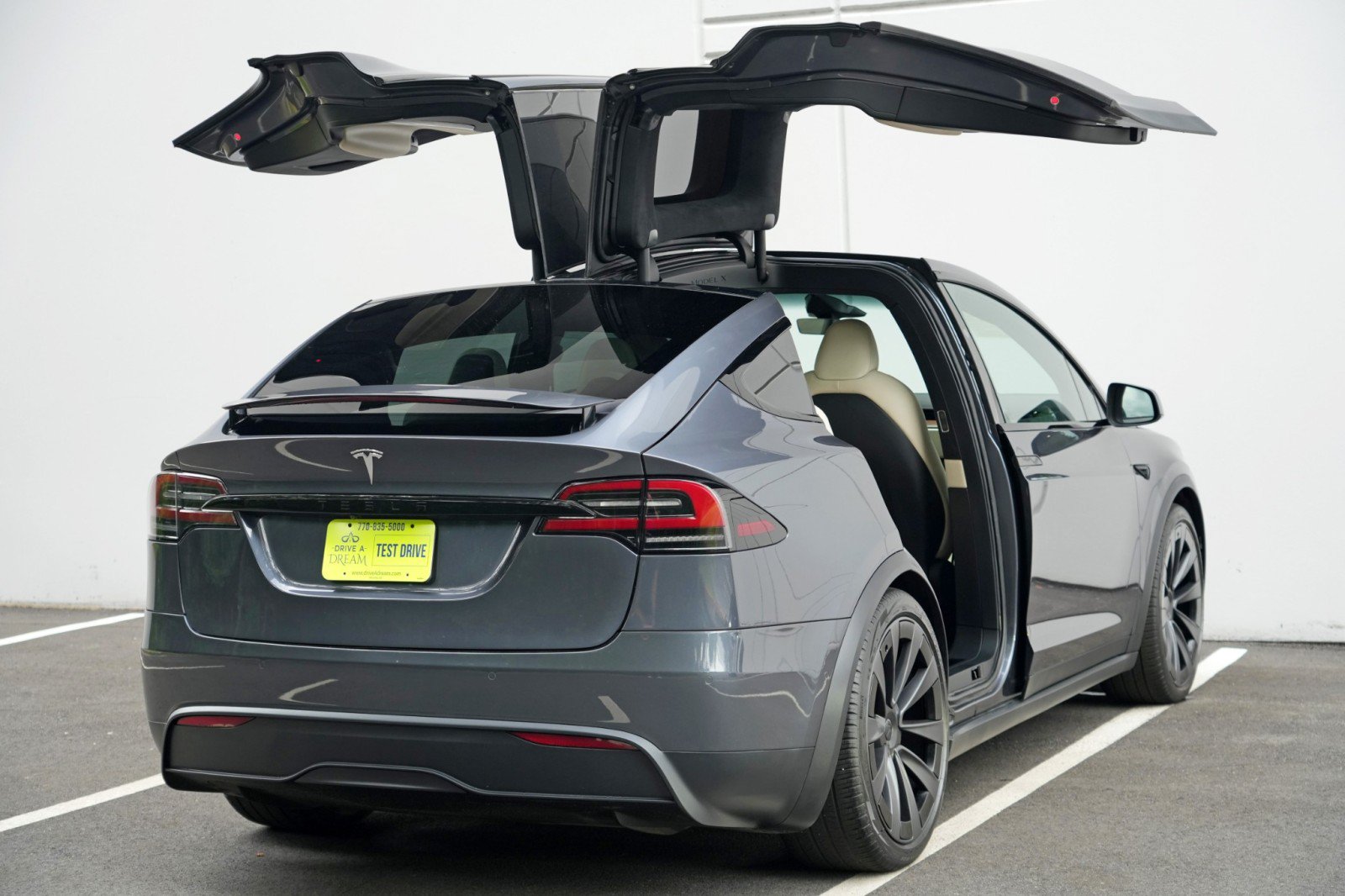 Used 2023 Tesla Model X AWD/4WD image 54