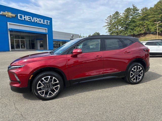 New 2025 Chevrolet Blazer RS image 3