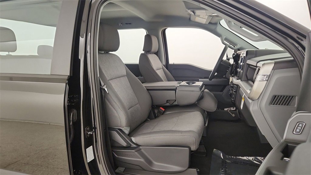New 2025 Ford F250 XL w/ STX Appearance Package image 28