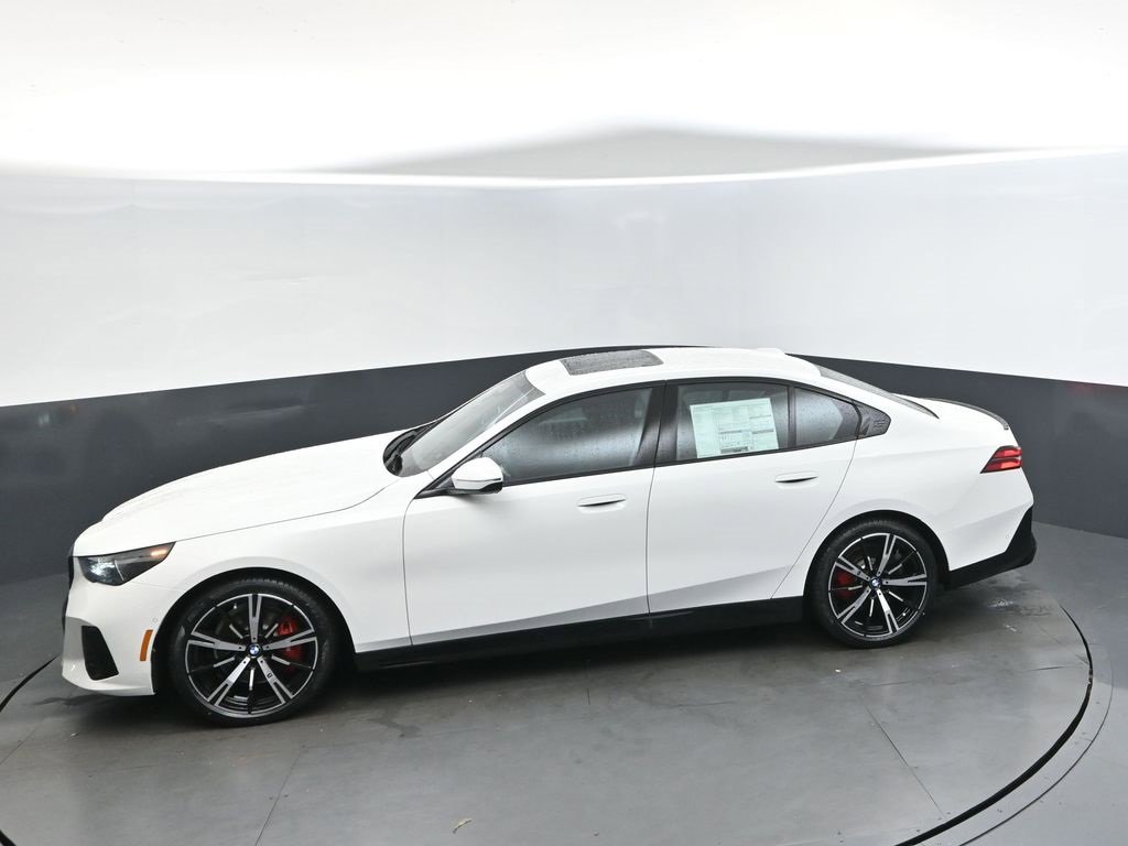 New 2026 BMW 530i w/ M Sport Package image 32